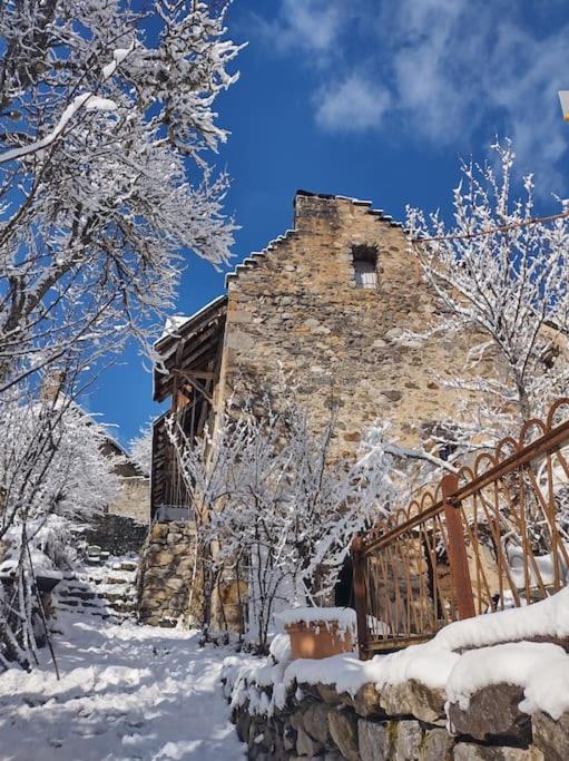 Chambre Ou Gite Dans Une Maison De Montagne - De Suzon A Zelie Entraigues  Eksteriør billede