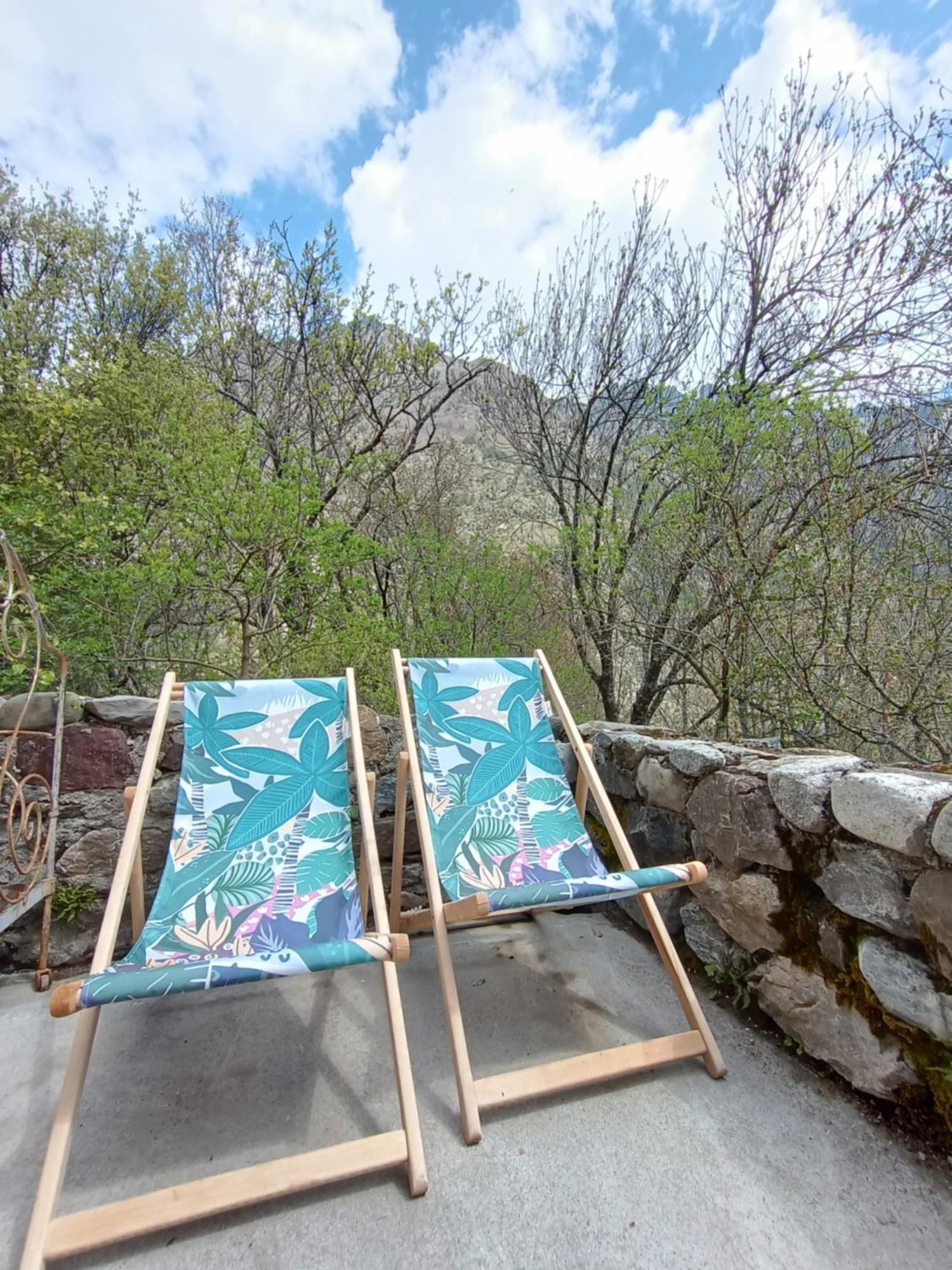 Chambre Ou Gite Dans Une Maison De Montagne - De Suzon A Zelie Entraigues  Værelse billede