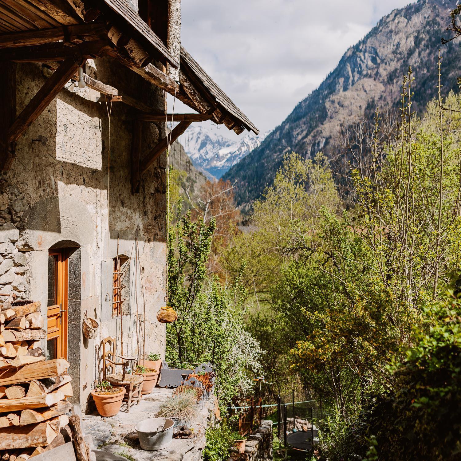 Chambre Ou Gite Dans Une Maison De Montagne - De Suzon A Zelie Entraigues  Eksteriør billede